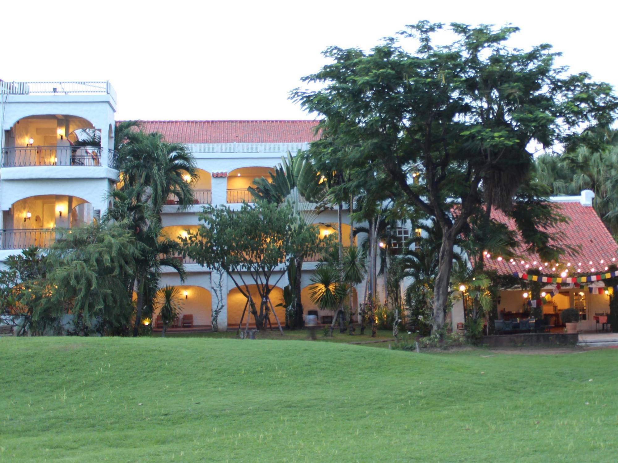 Palm Springs Hotel Chiang Mai Exterior foto